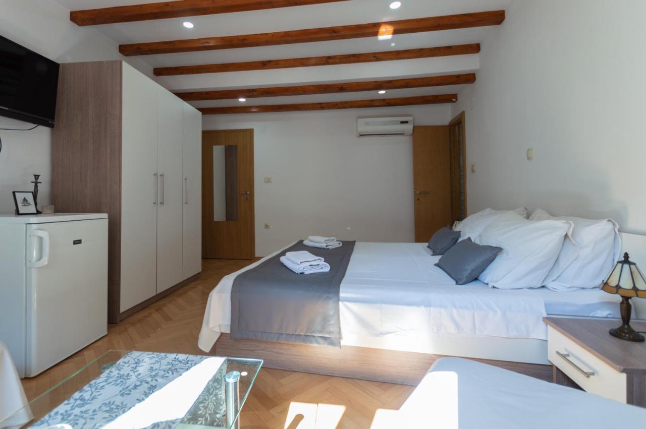 Camenno Apartments-The Heart Of Diocletian'S Palace-Open All Winter! Спліт Екстер'єр фото
