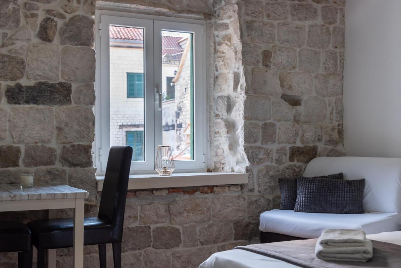 Camenno Apartments-The Heart Of Diocletian'S Palace-Open All Winter! Спліт Екстер'єр фото