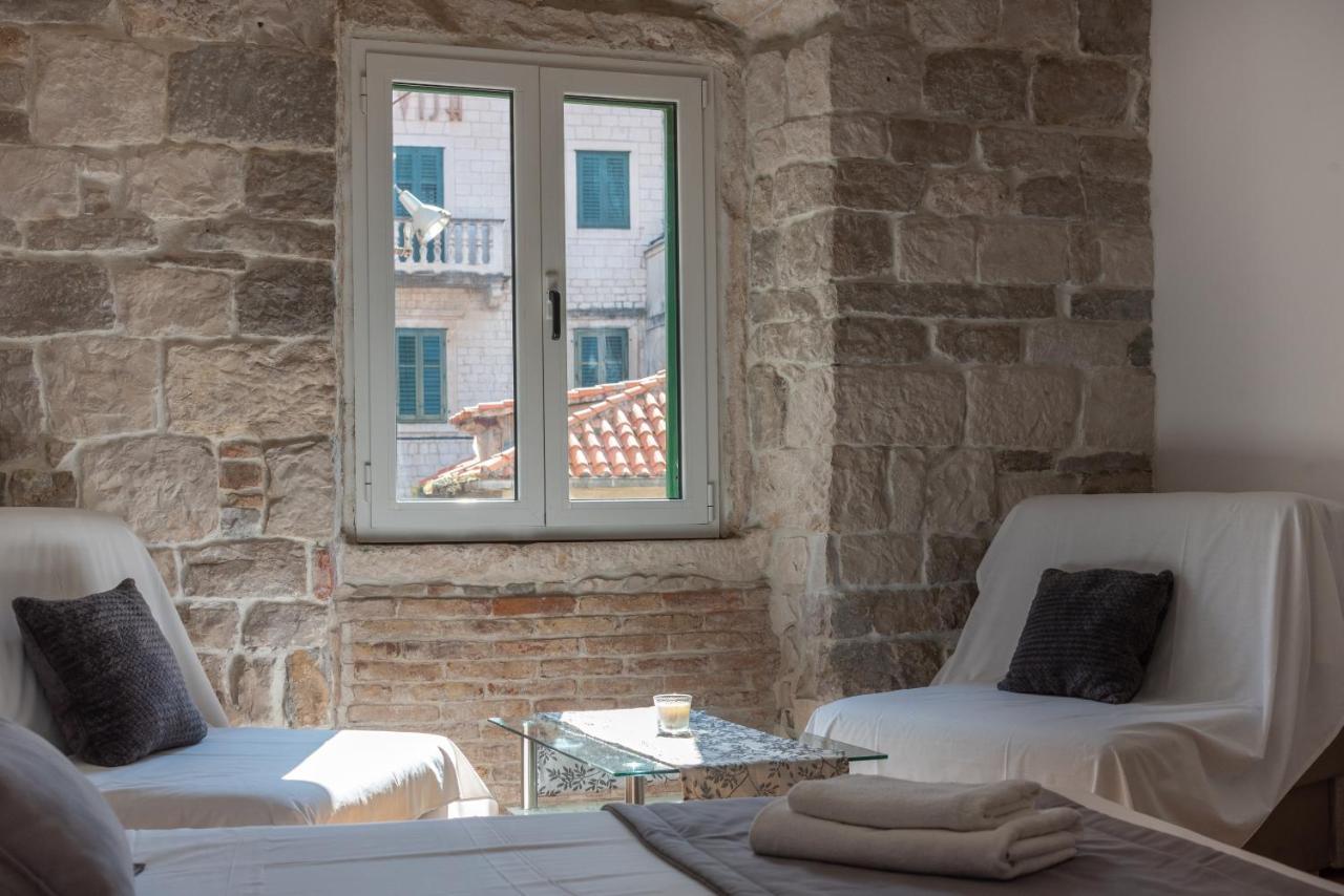 Camenno Apartments-The Heart Of Diocletian'S Palace-Open All Winter! Спліт Екстер'єр фото